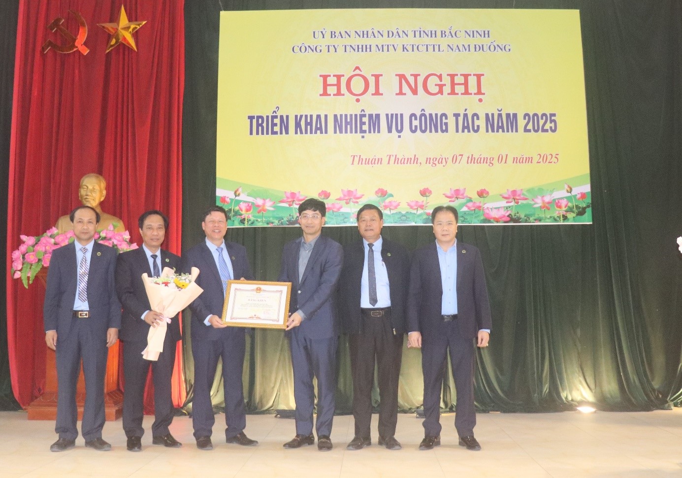 CÔNG TY TNHH MTV KTCTTL NAM ĐUỐNG TỔ CHỨC HỘI NGHỊ TRIỂN KHAI NHIỆM VỤ CÔNG TÁC NĂM 2025