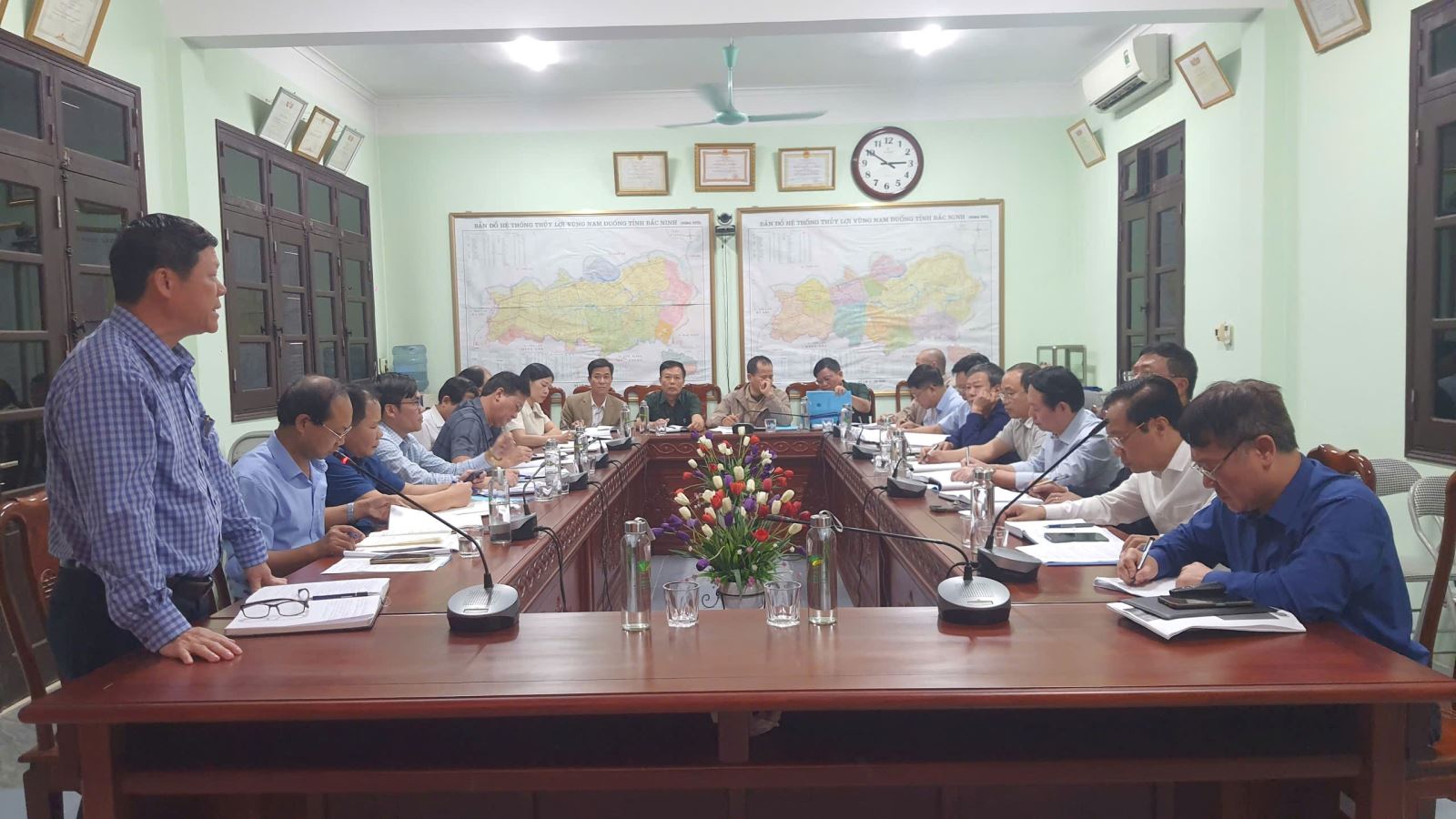 HỘI NGHỊ THÔNG QUA KẾ HOẠCH TƯỚI ẢI PHỤC VỤ SẢN XUẤT VỤ XUÂN NĂM 2026