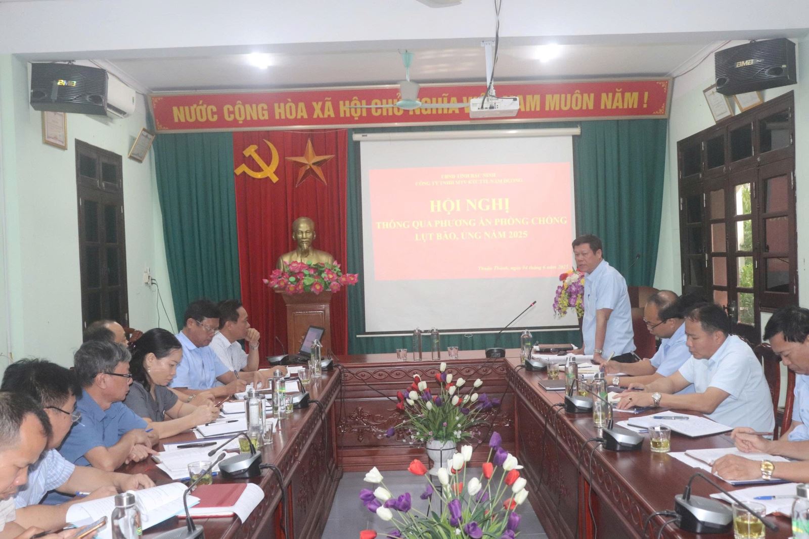 CÔNG TY TNHH MTV KTCTTL NAM ĐUỐNG THÔNG QUA PHƯƠNG ÁN  PHÒNG CHỐNG LỤT BÃO - ÚNG NĂM 2025