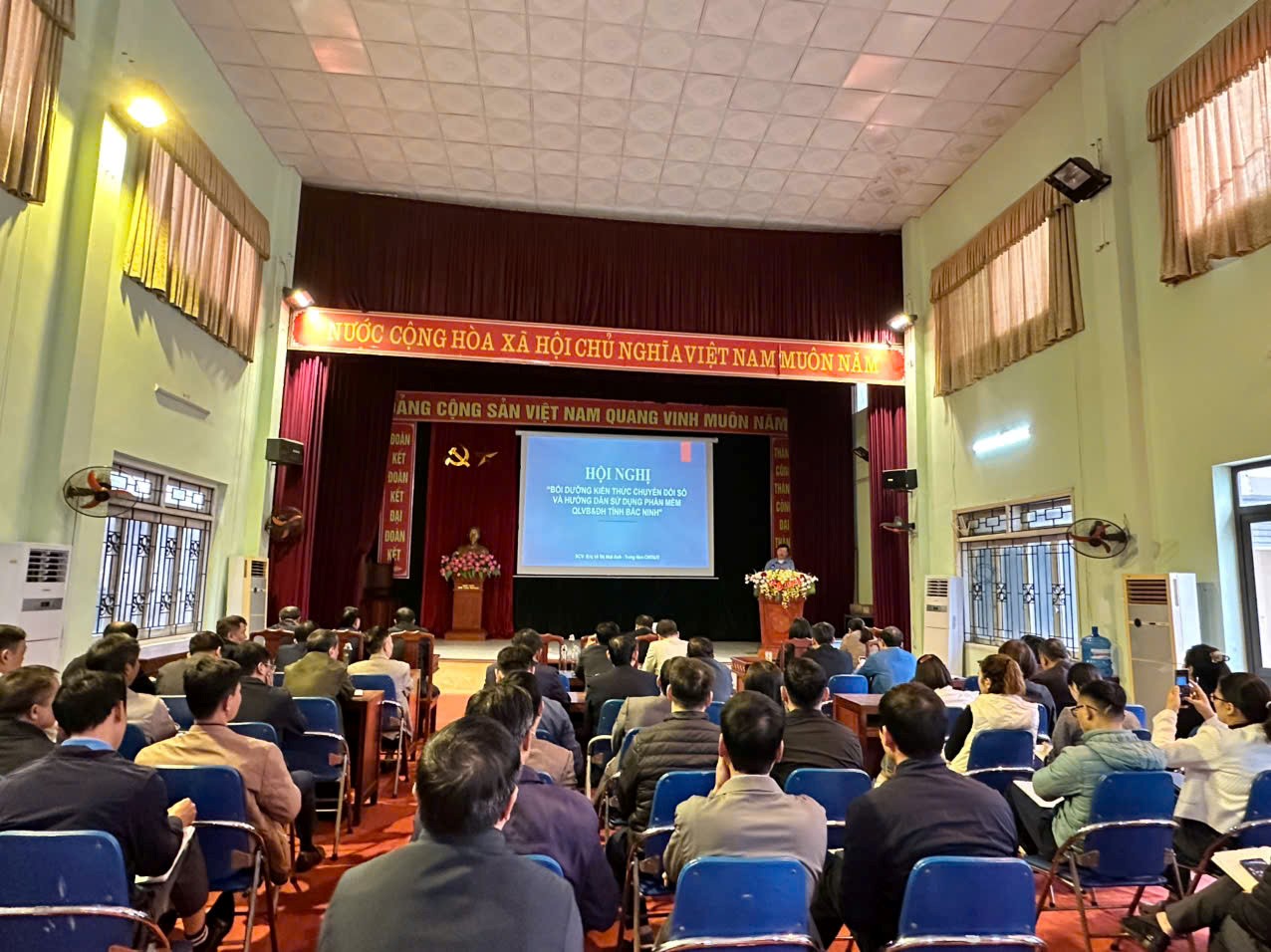 Hội nghị tập huấn kiến thức chuyển đổi số và hướng dẫn sử dụng phần mềm quản lý văn bản điều hành tỉnh Bắc Ninh tại Công ty Nam Đuống